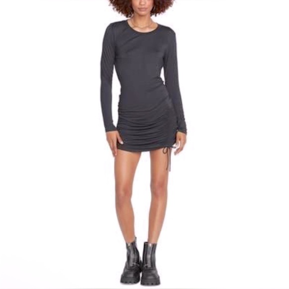 Volcom NEW Juniors Don’t Come At Me Cinche Dress Long Sleeve Black Dress, Sz S - Picture 1 of 1